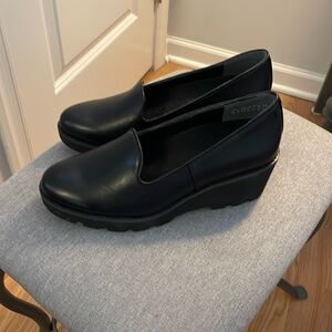 Vionic New Black Women’s Wedge Shoe Size 6.5